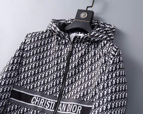 ブランドジャケット側面デザイン